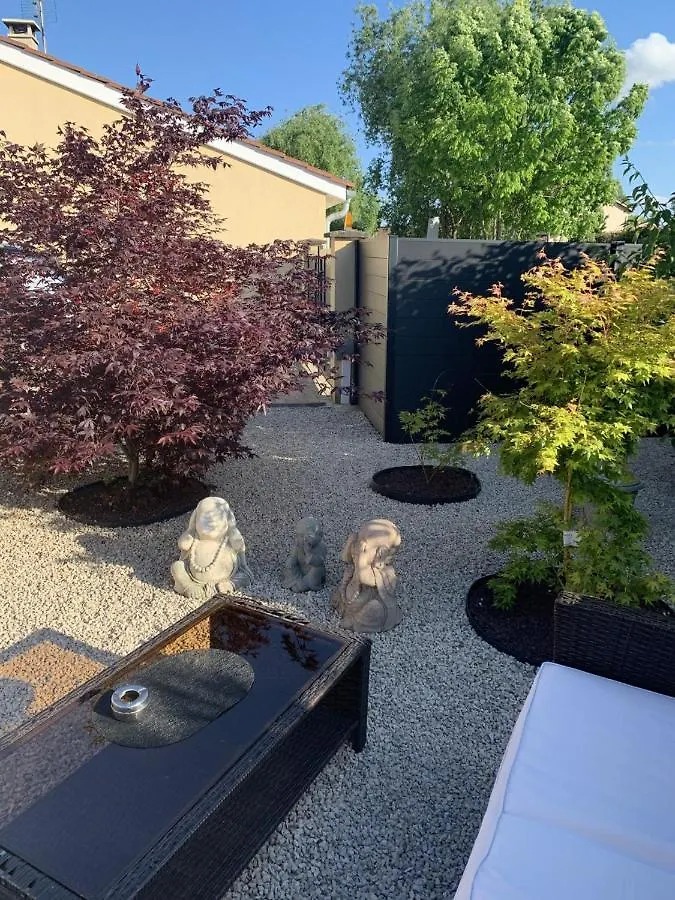 Bed & Breakfast B&B Chez Jaika Chambre D Hotes Belleville-en-Beaujolais Frankrijk